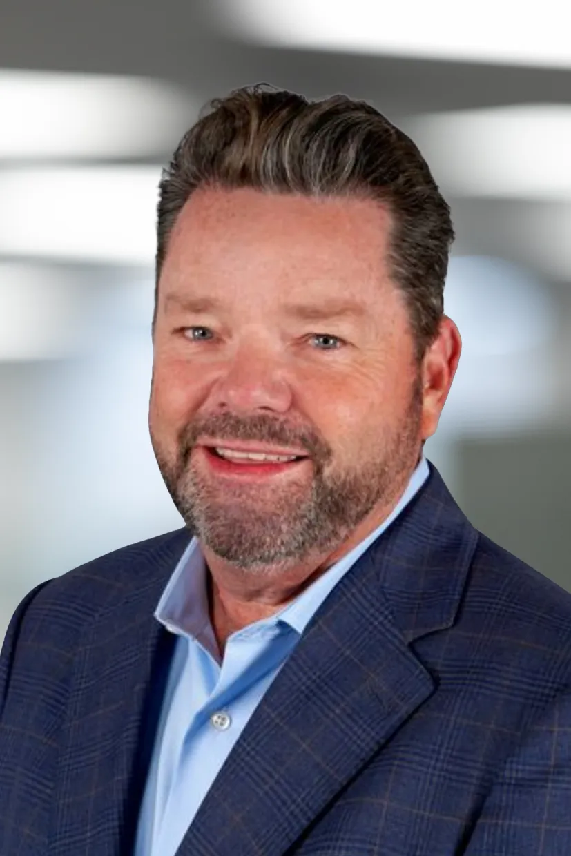 Corporate headshot Dan Viotto