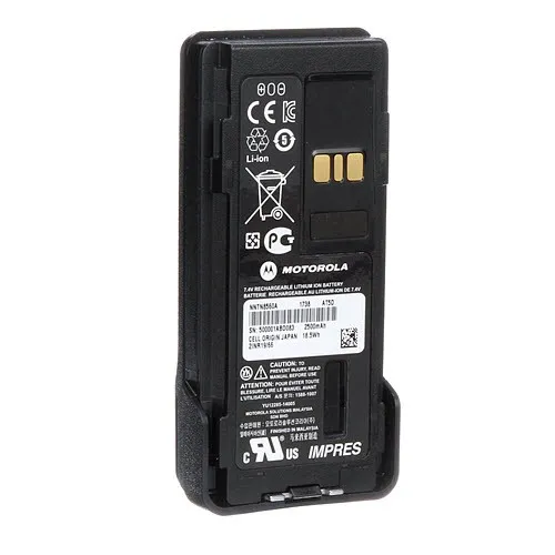 NNTN8560A.image02.batteries.jpg